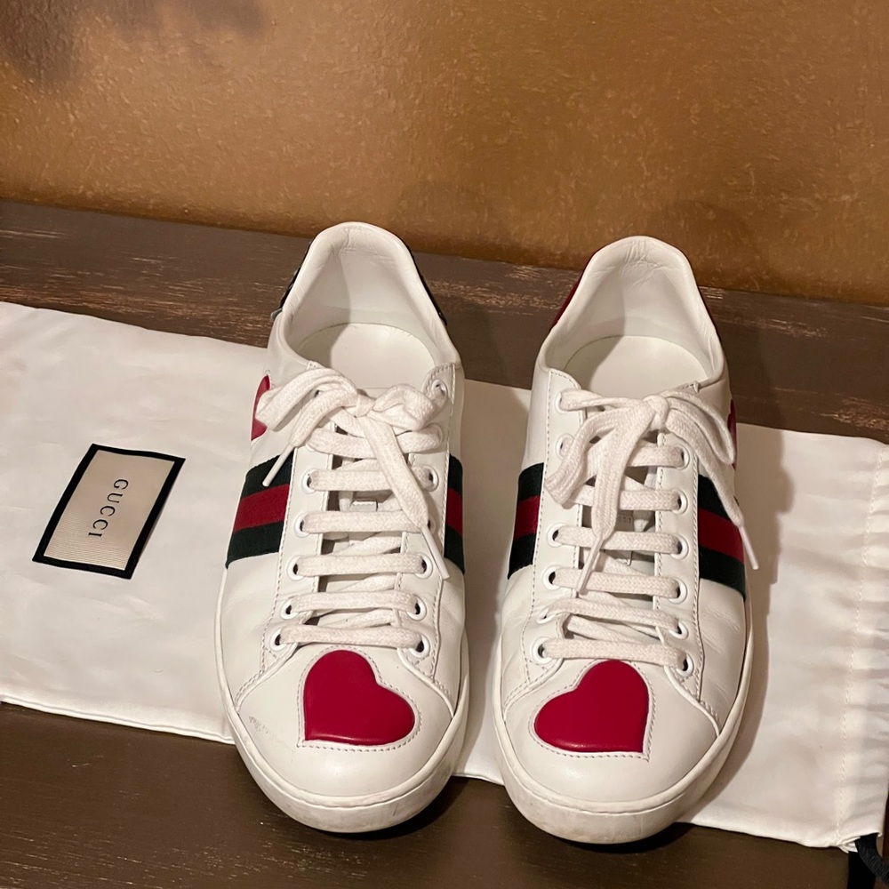 Gucci Classic Sneaker with Hearts